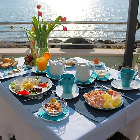 Hotel Marea Grado